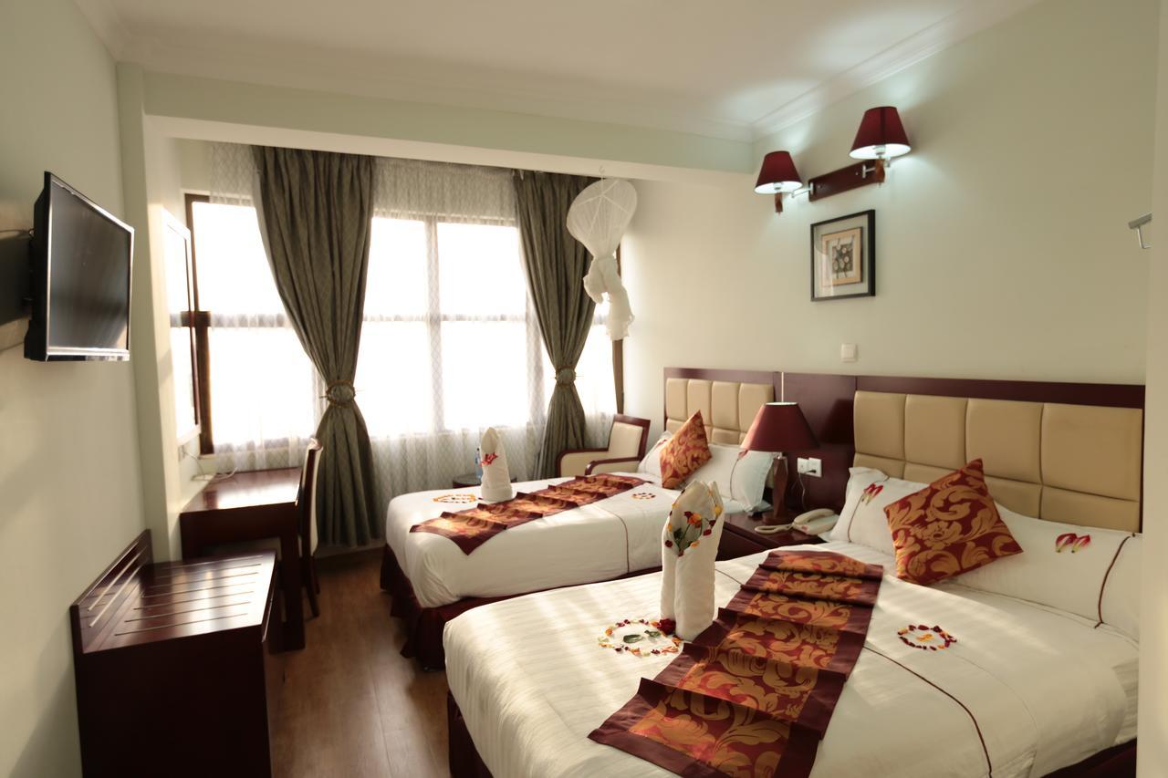 Rahnile Hotel Bahir Dar Exterior photo