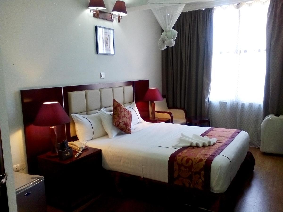 Rahnile Hotel Bahir Dar Exterior photo