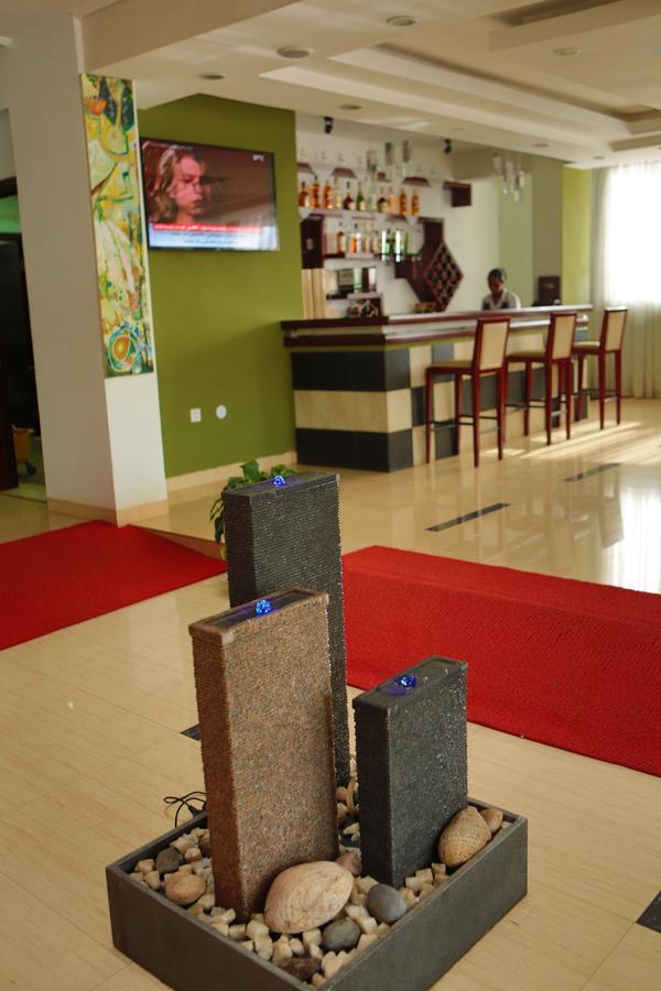 Rahnile Hotel Bahir Dar Exterior photo