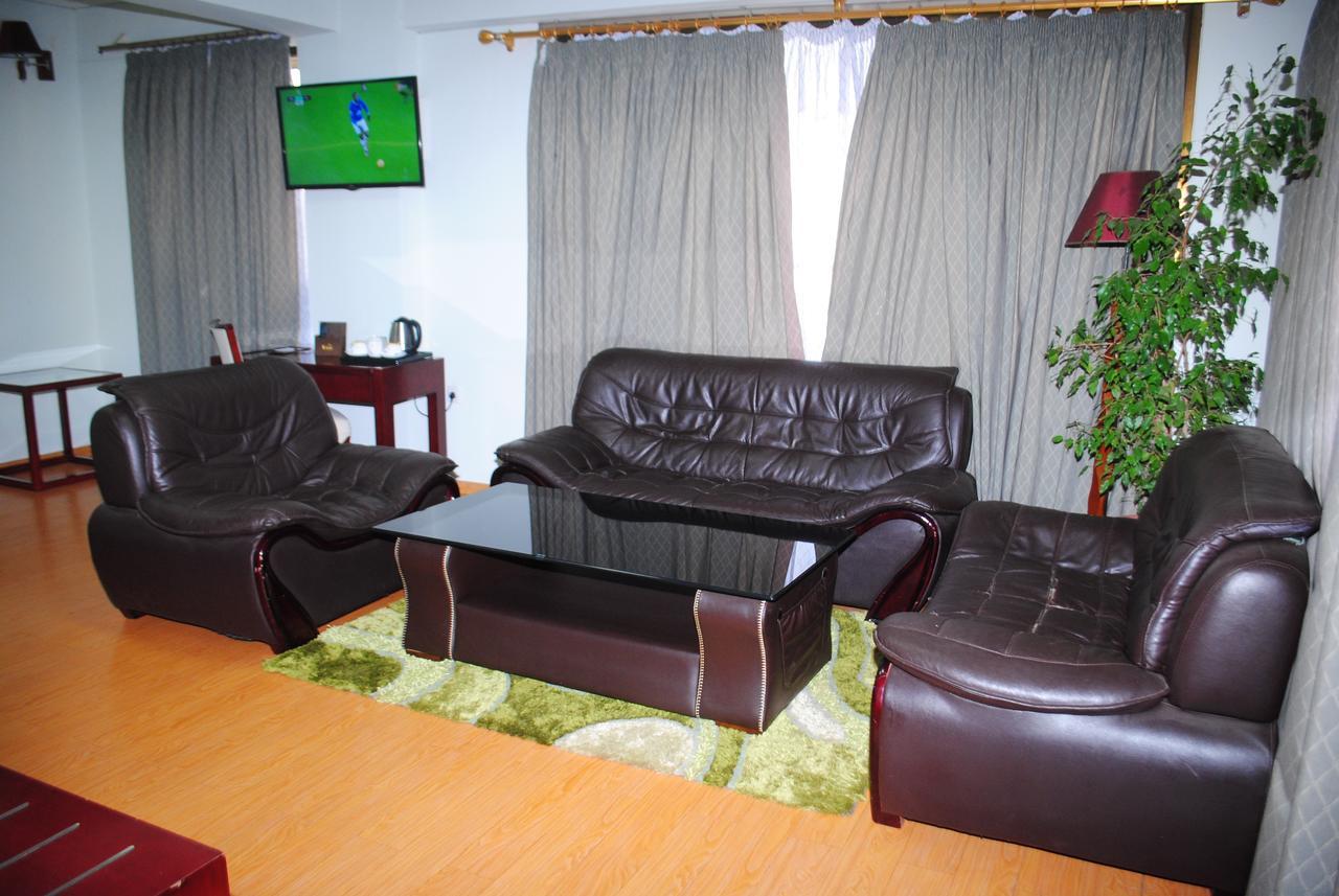 Rahnile Hotel Bahir Dar Exterior photo