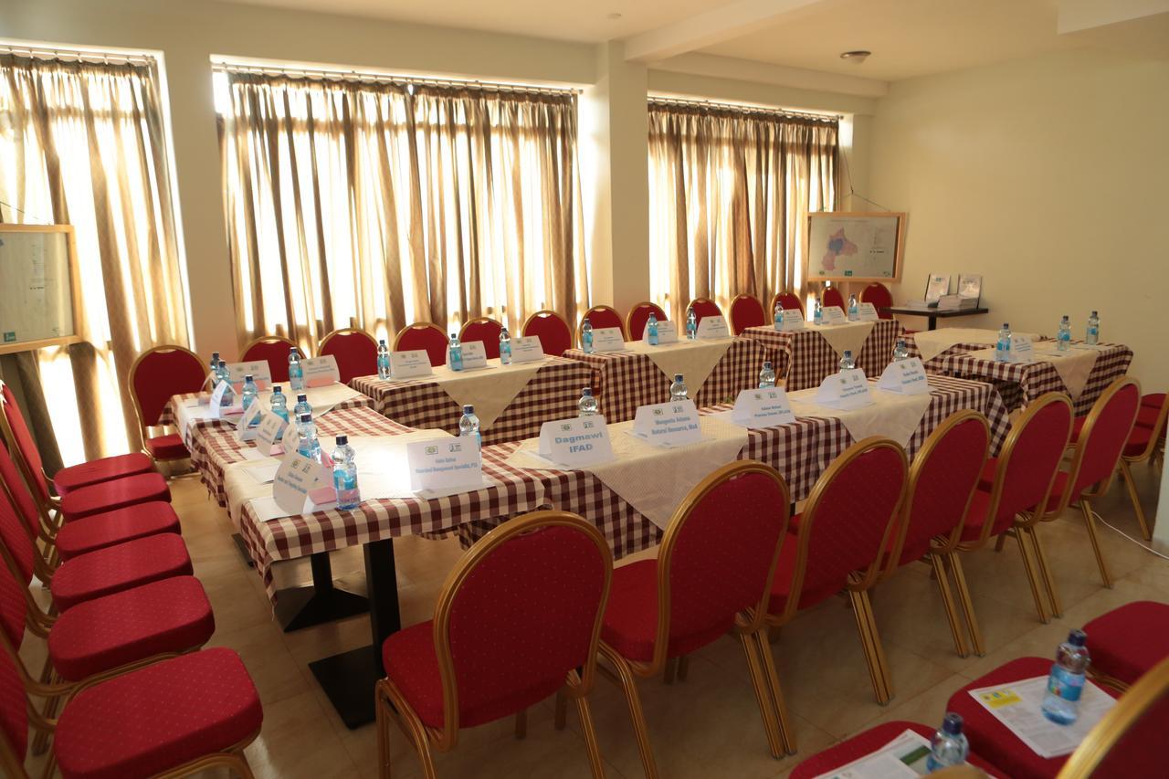 Rahnile Hotel Bahir Dar Exterior photo